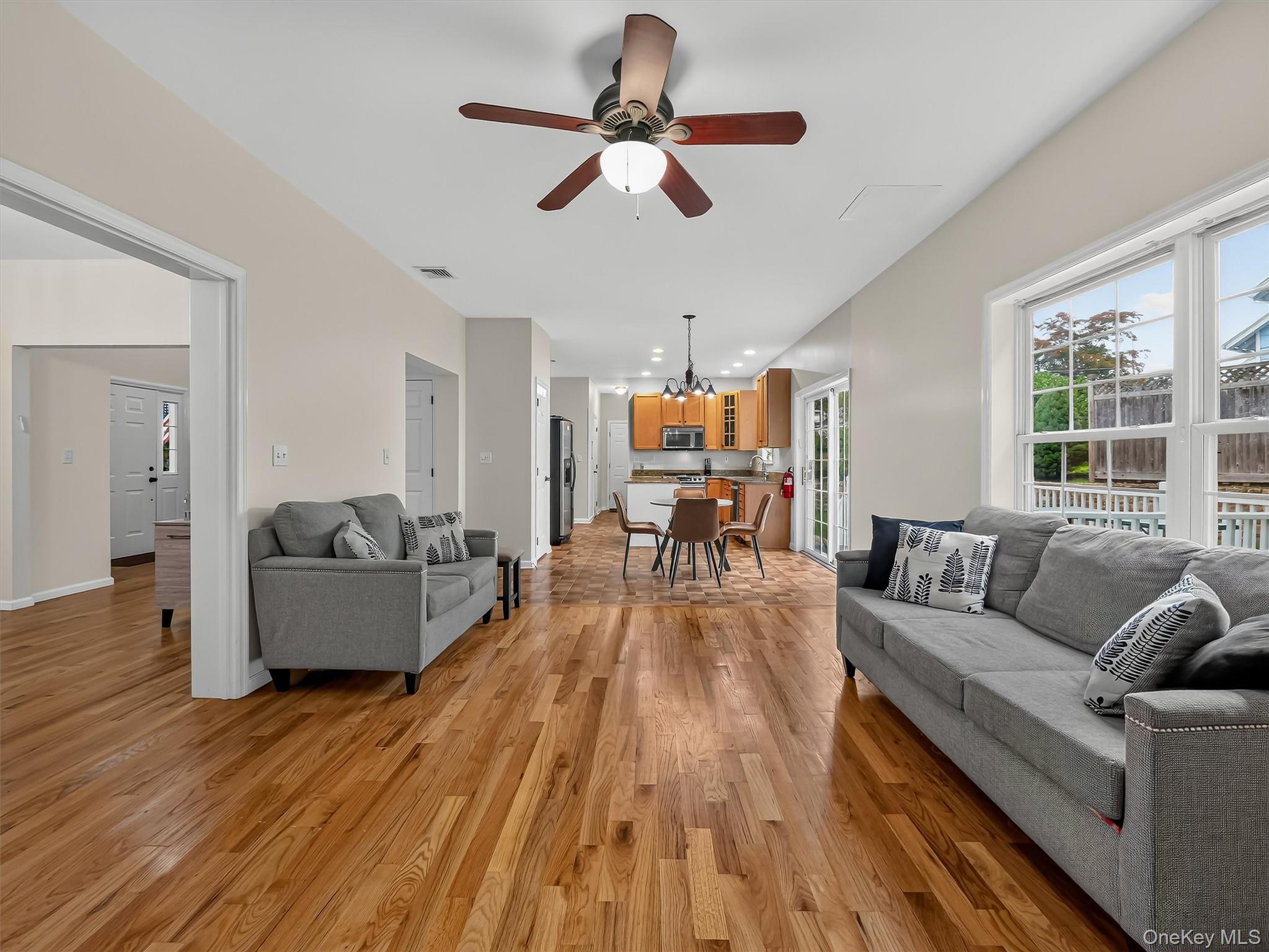 14 Suffern Road – For Sale photo 8