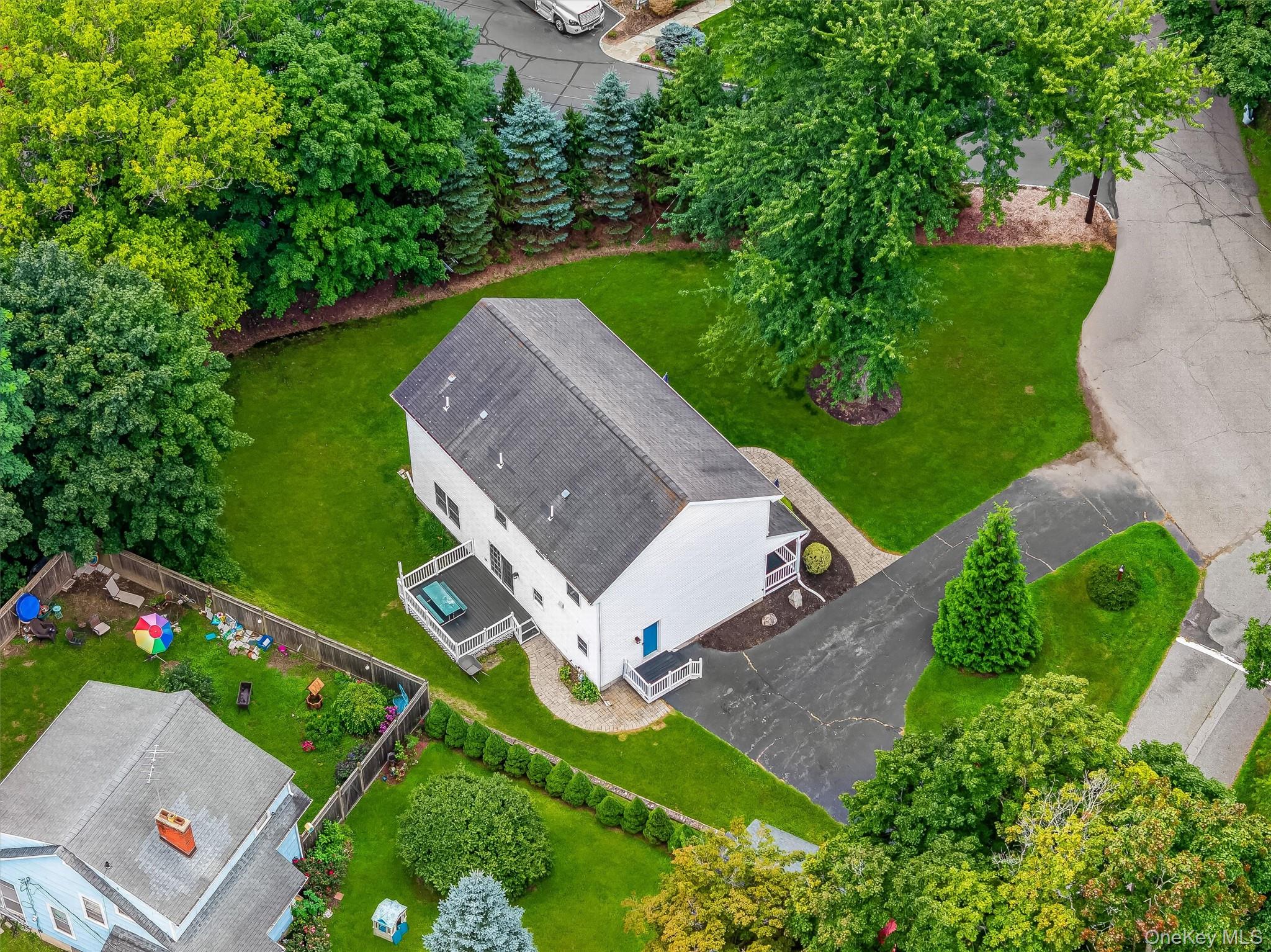 14 Suffern Road – For Sale photo 25