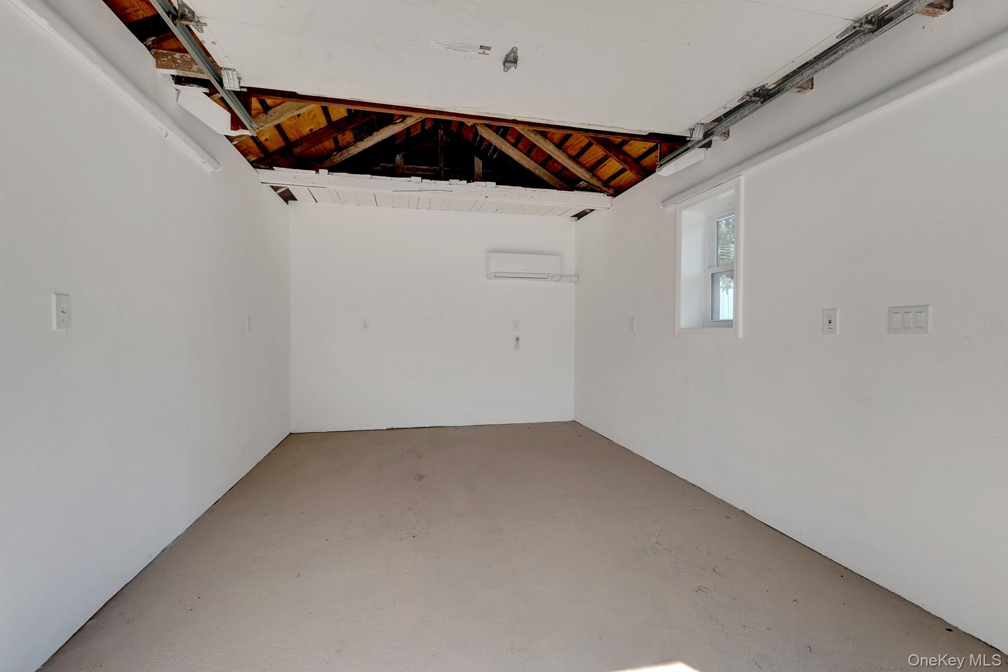 15 Stratford Avenue – For Sale photo 25
