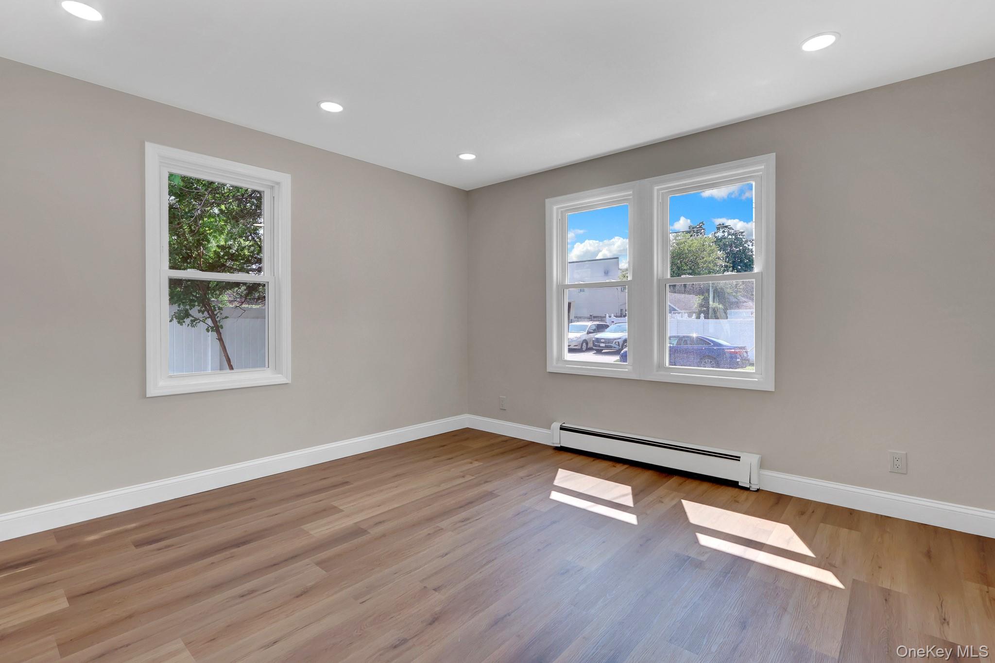 15 Stratford Avenue – For Sale photo 4