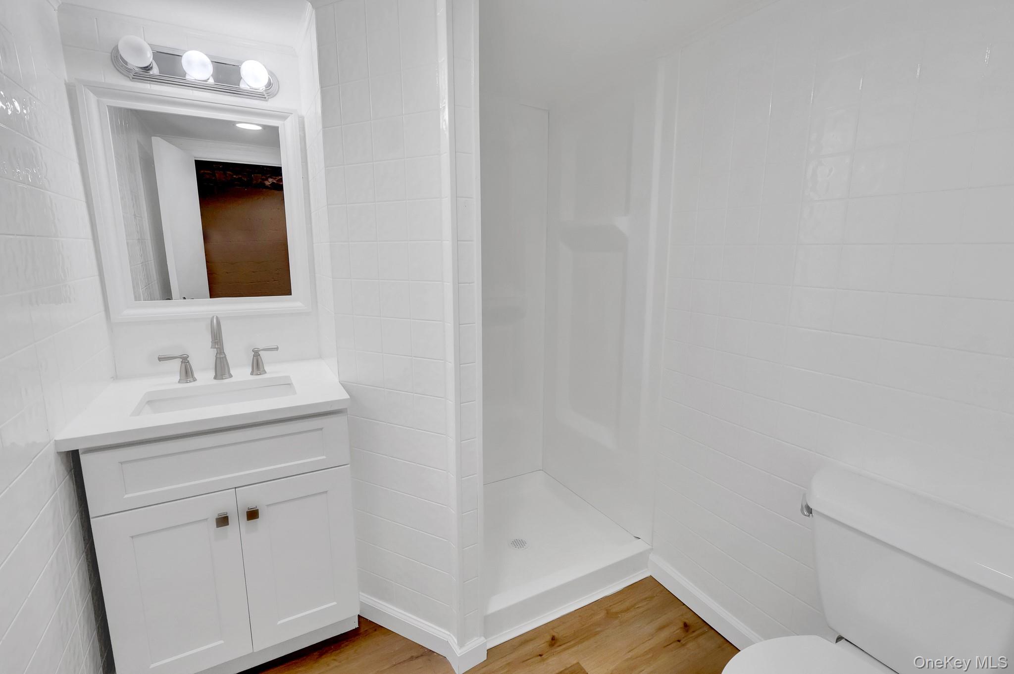 15 Stratford Avenue – For Sale photo 24