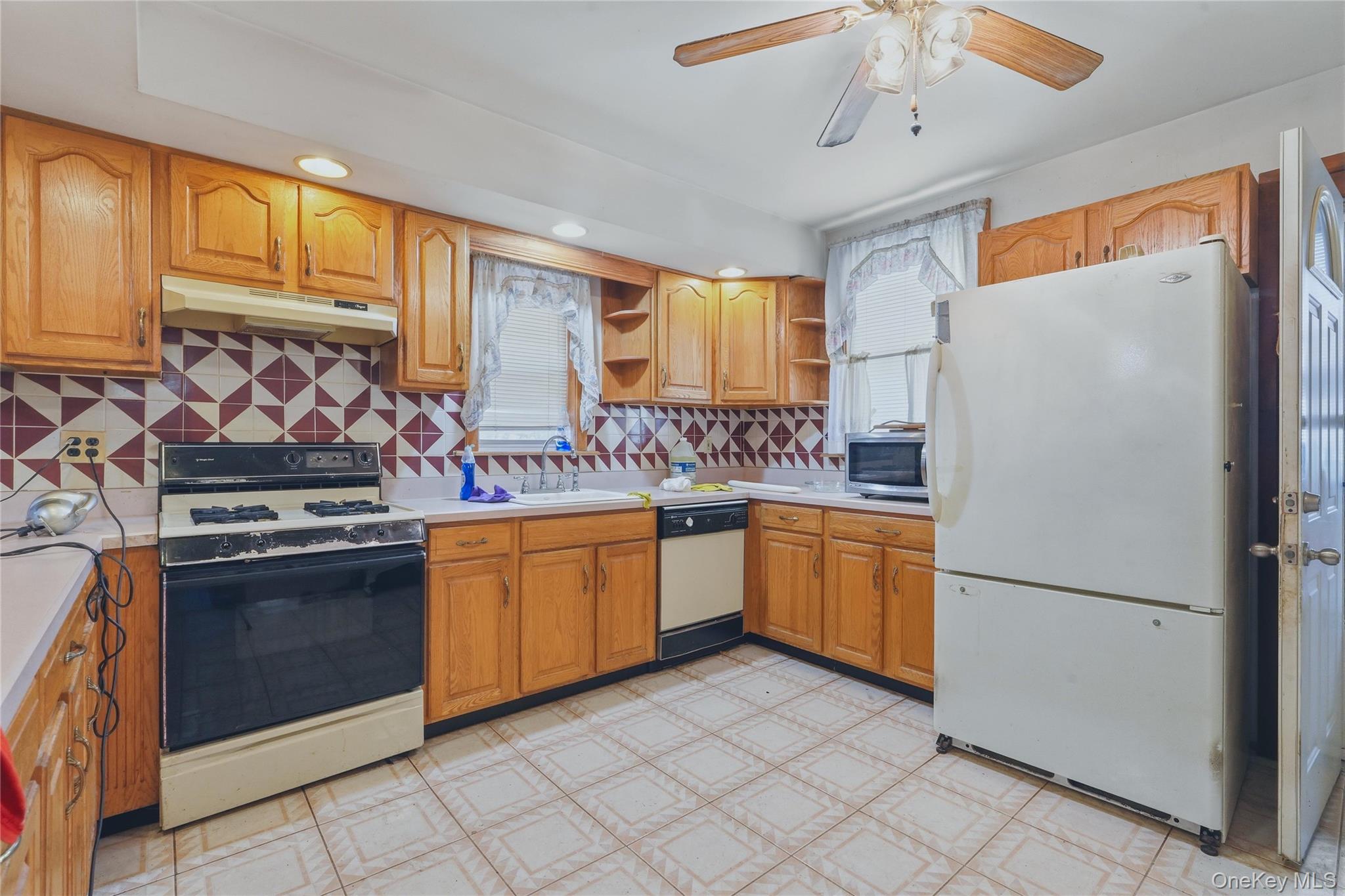 97 Courtney Avenue – For Sale photo 7