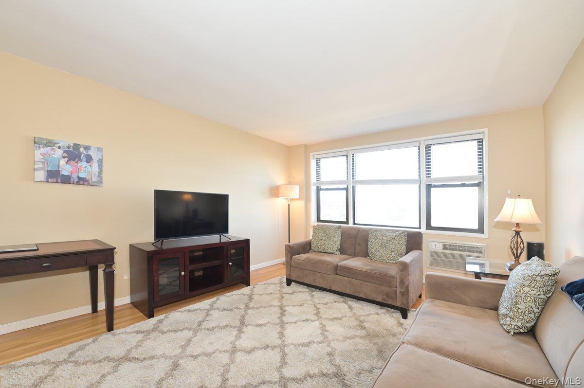 2 Birchwood Court, Unit #5H photo 2