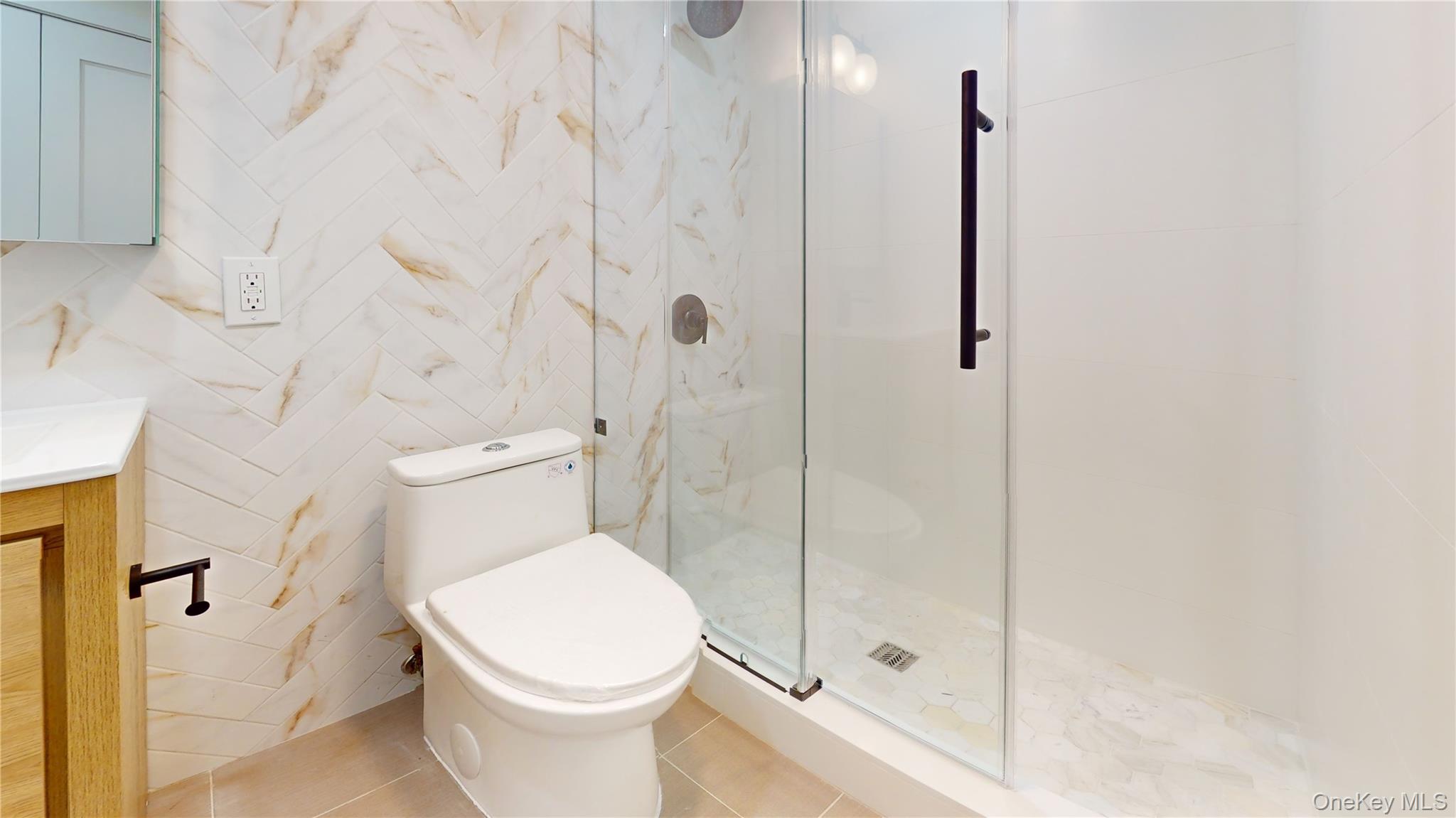 63-52 Saunders Street, Unit 2B photo 12