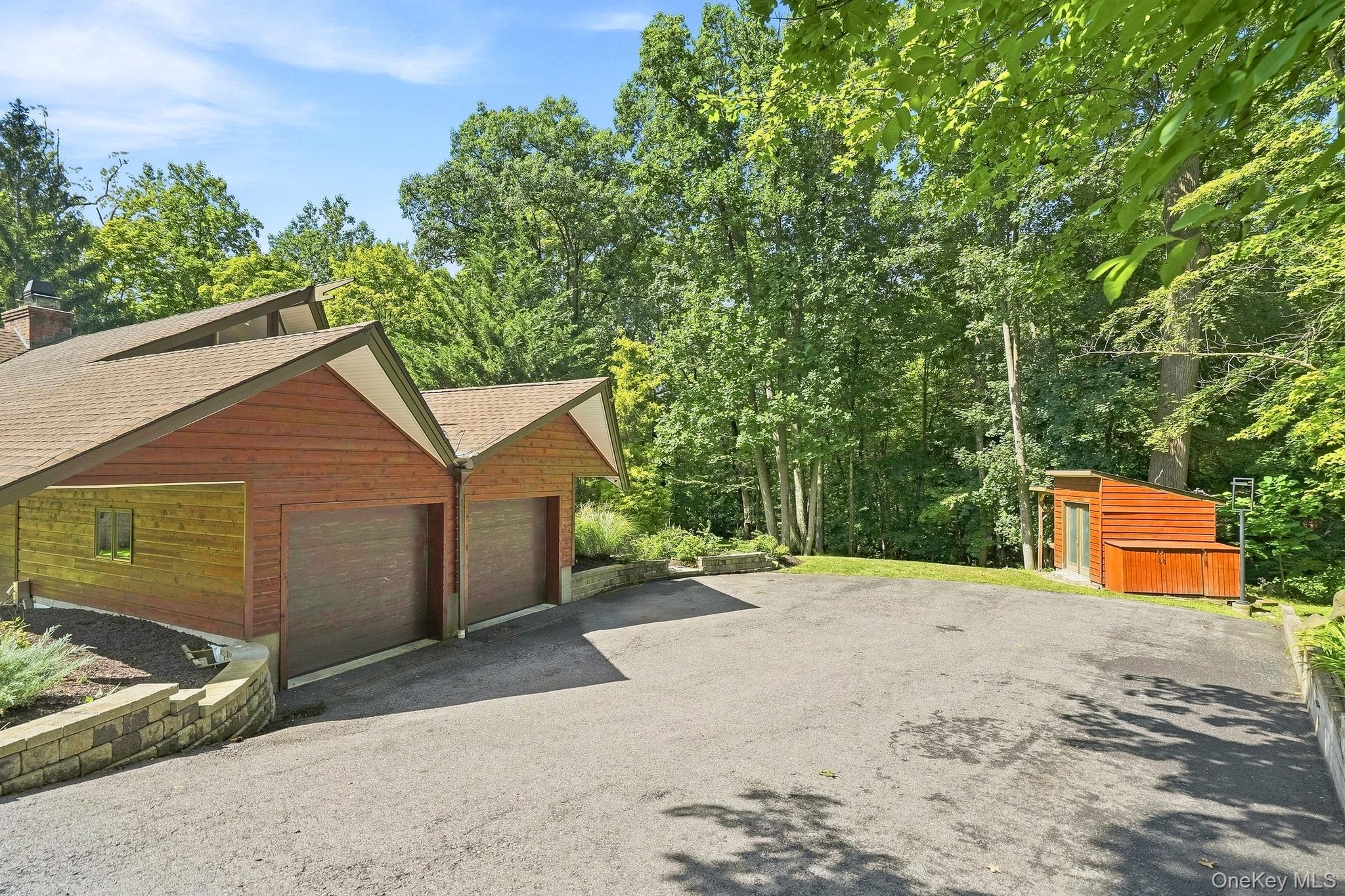 543 Scarborough Road – For Sale photo 36