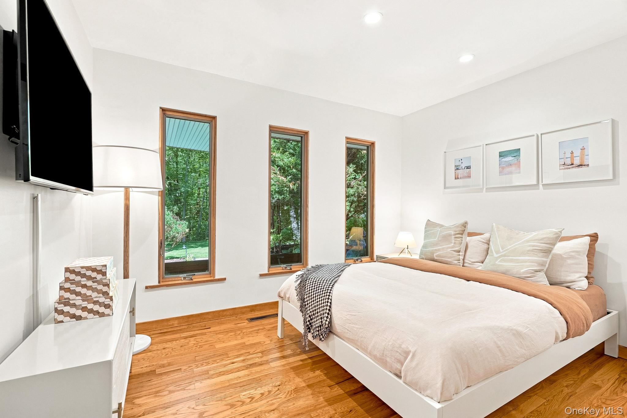 543 Scarborough Road – For Sale photo 15