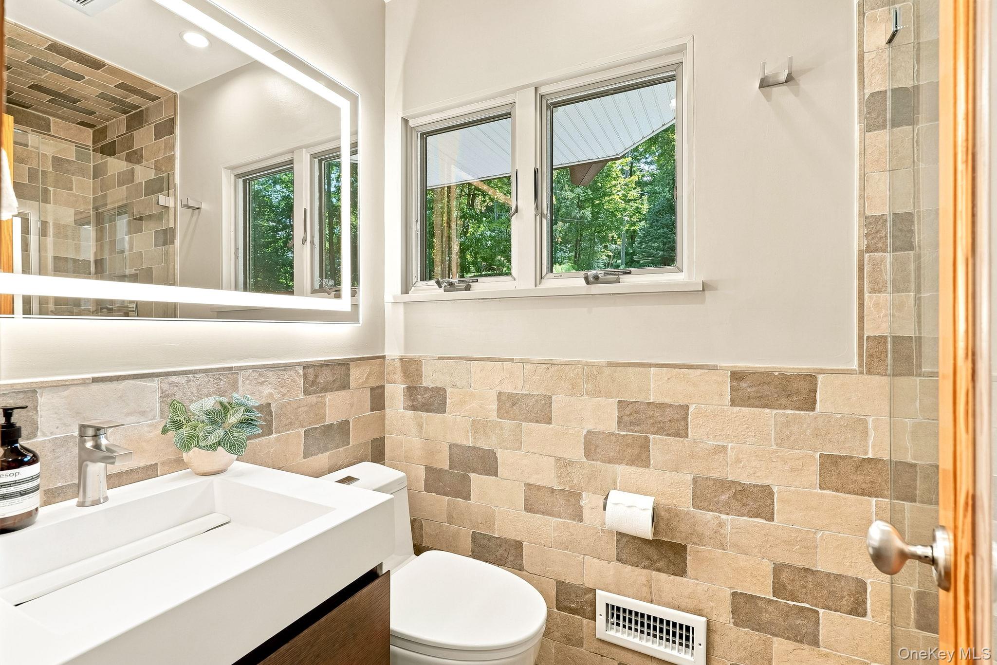 543 Scarborough Road – For Sale photo 16