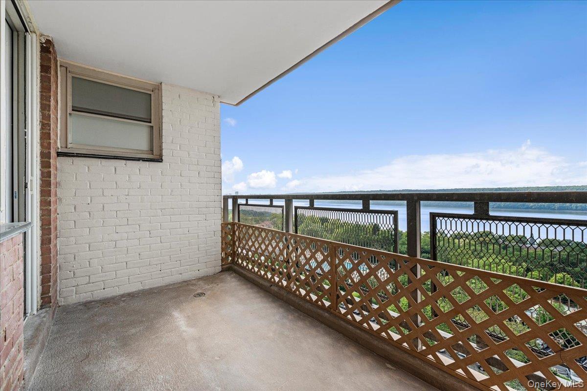 5800 Arlington Avenue, Unit 16L photo 14