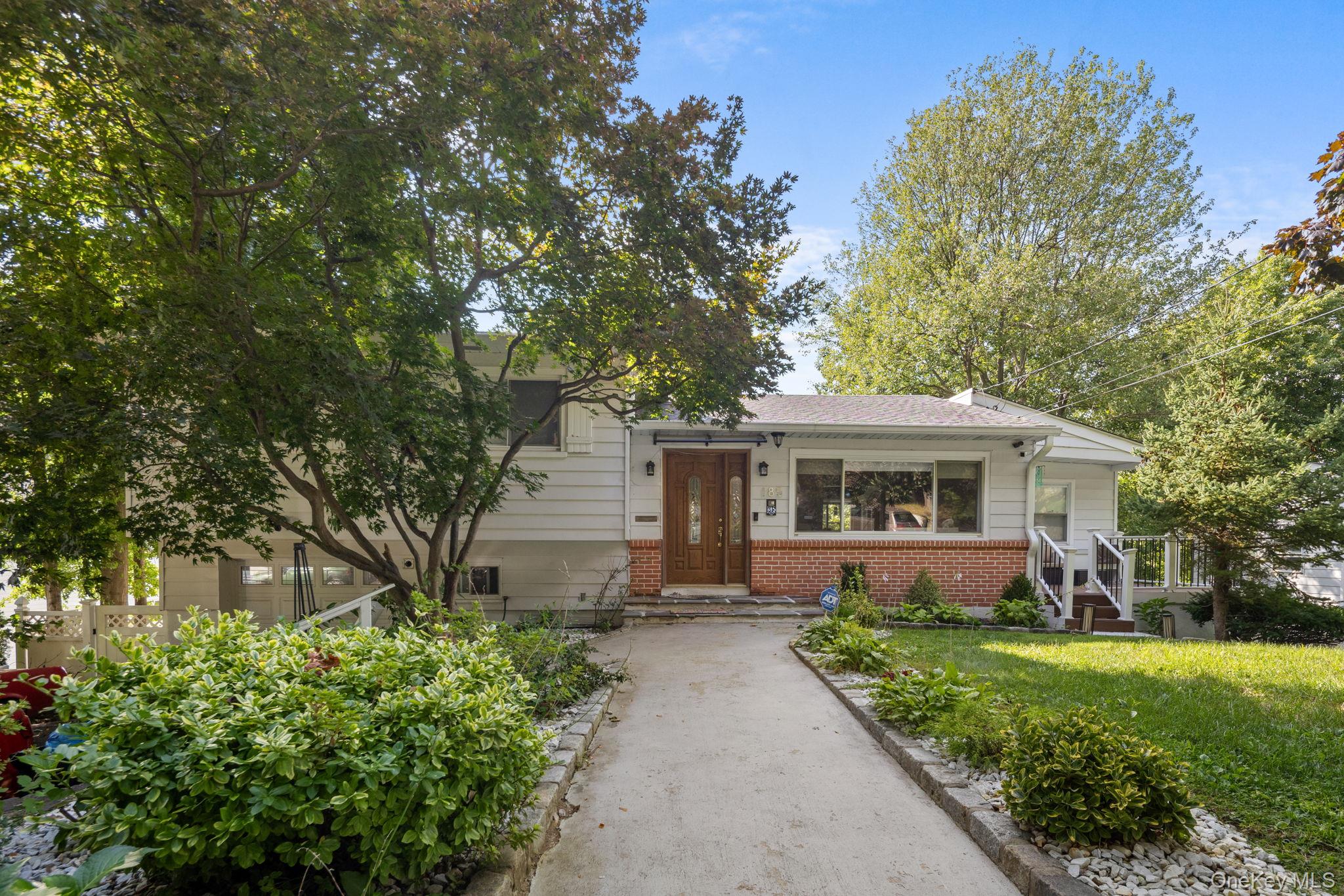 185 Rosedale Road – For Sale