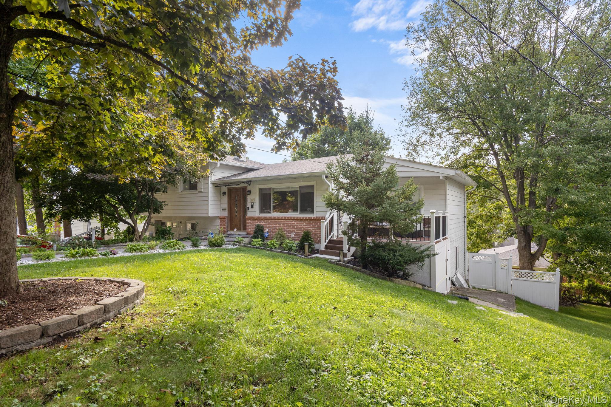 185 Rosedale Road – For Sale photo 2