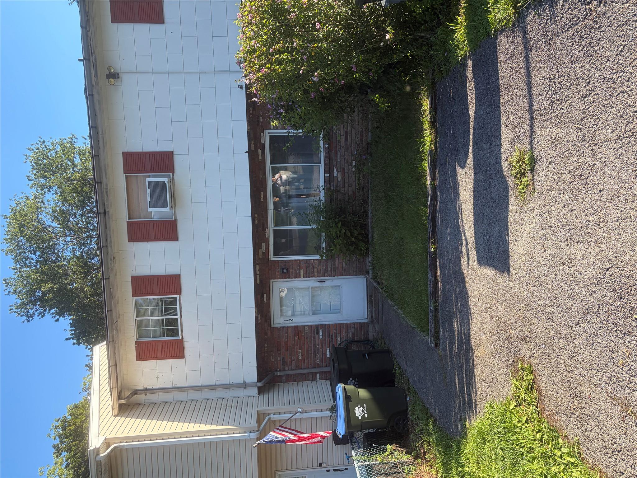 12 Northern Avenue – For Sale