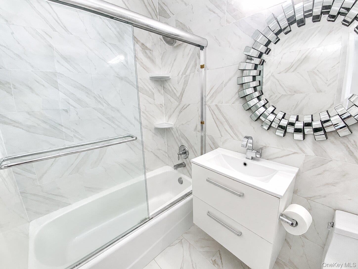 27010 Grand Central Parkway, Unit 20T photo 8