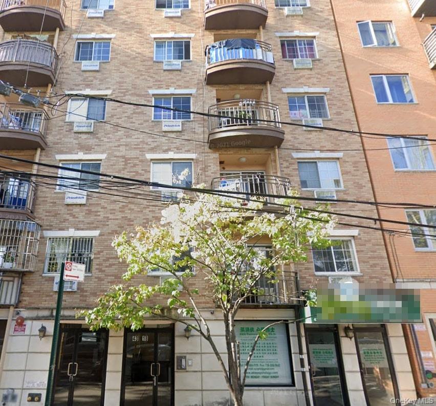 43-18 Robinson Street, Unit 7C