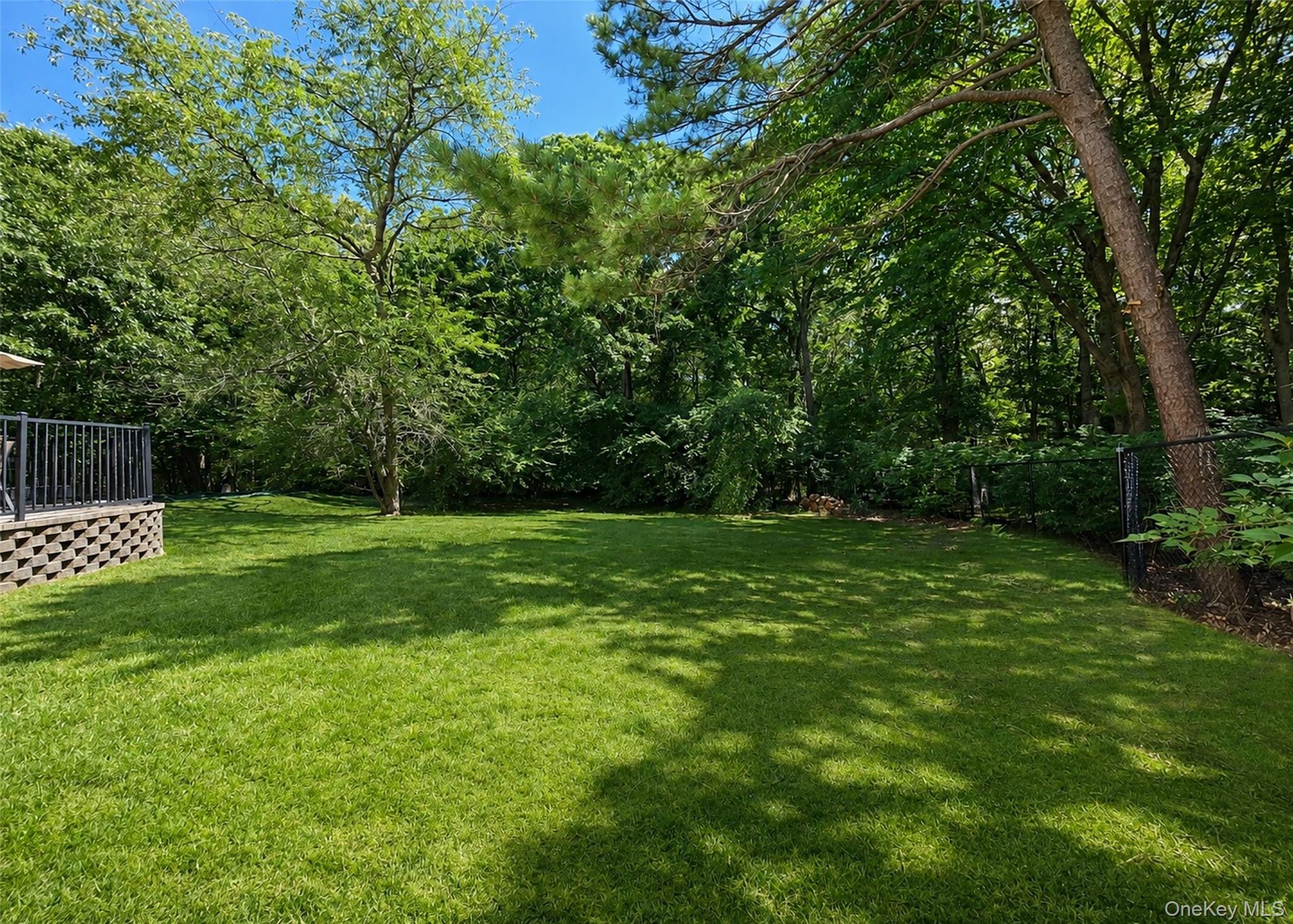 23 E Greentree Drive – For Sale photo 24