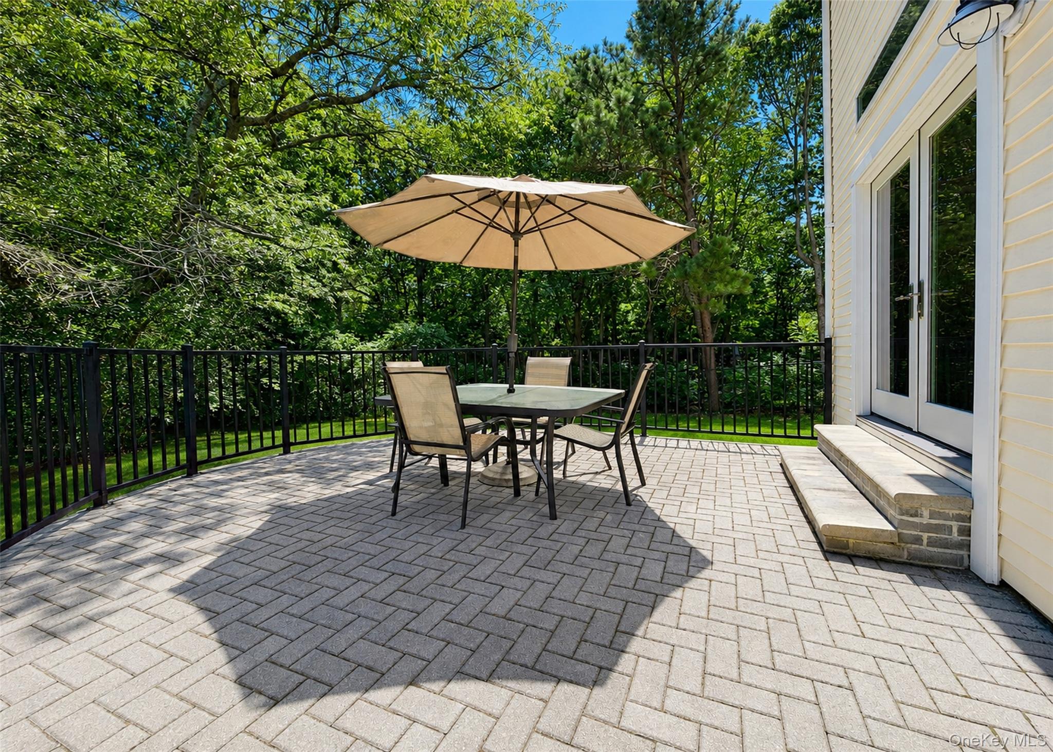 23 E Greentree Drive – For Sale photo 27