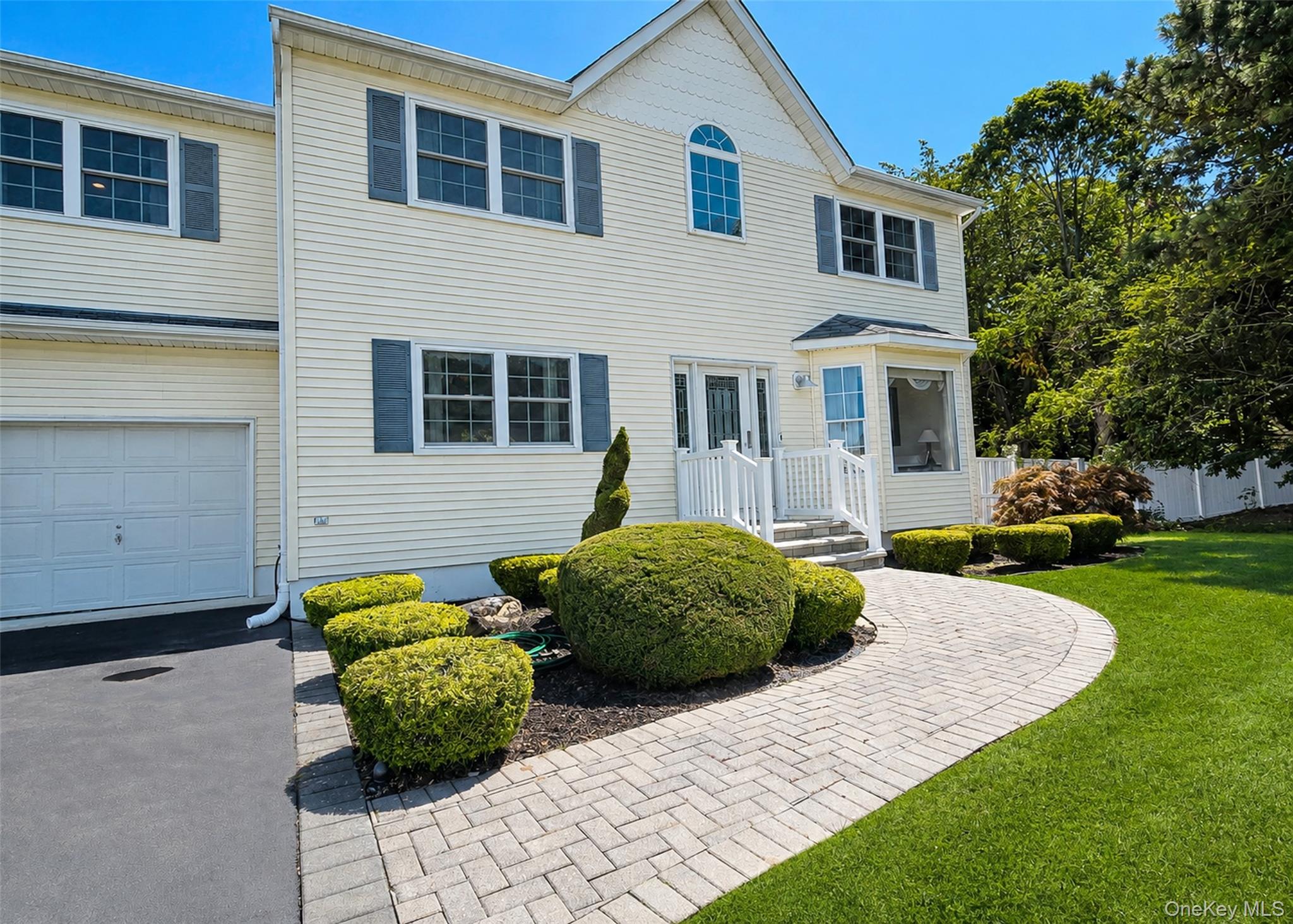 23 E Greentree Drive – For Sale photo 2