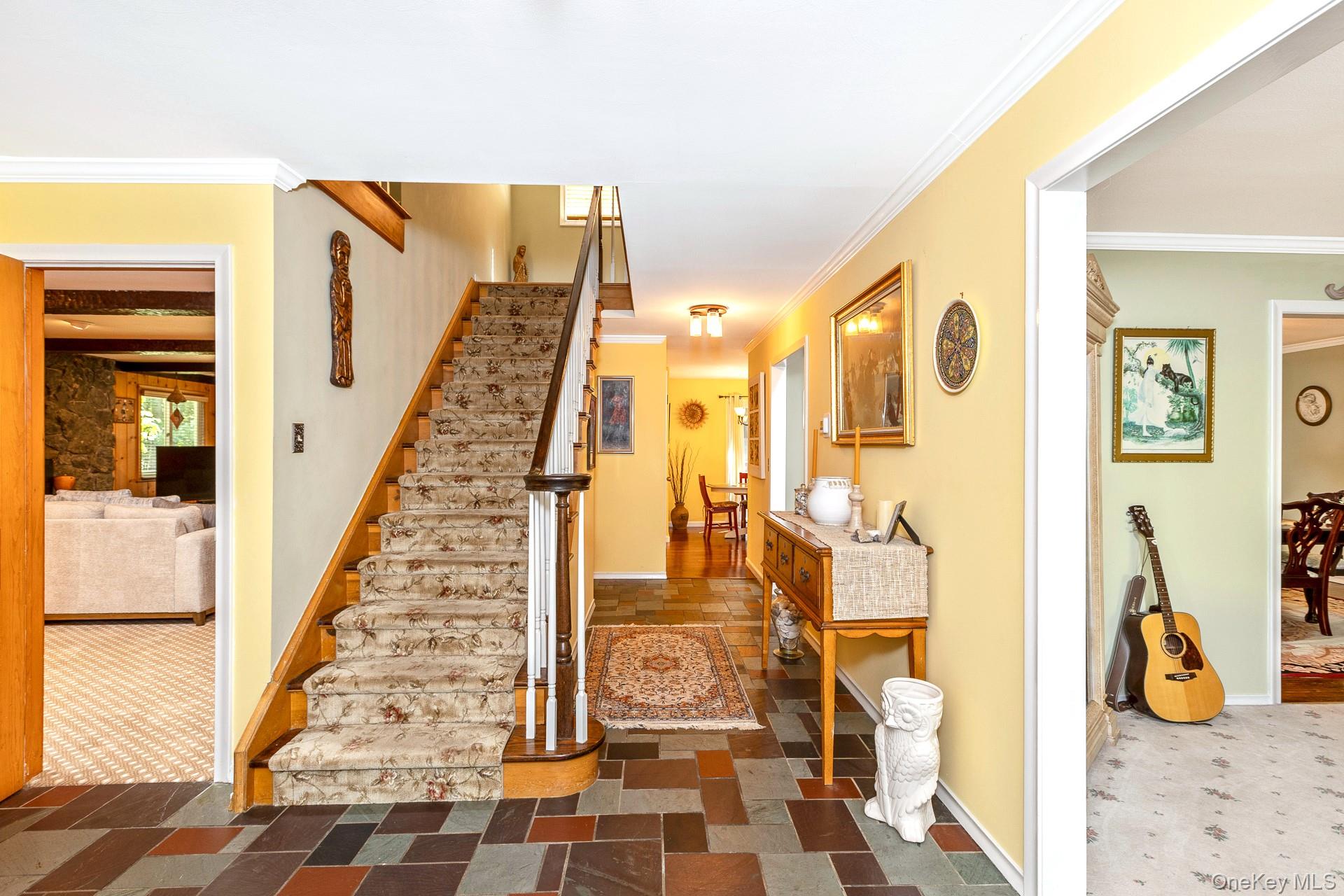 1 Valleywood Court W – For Sale photo 7