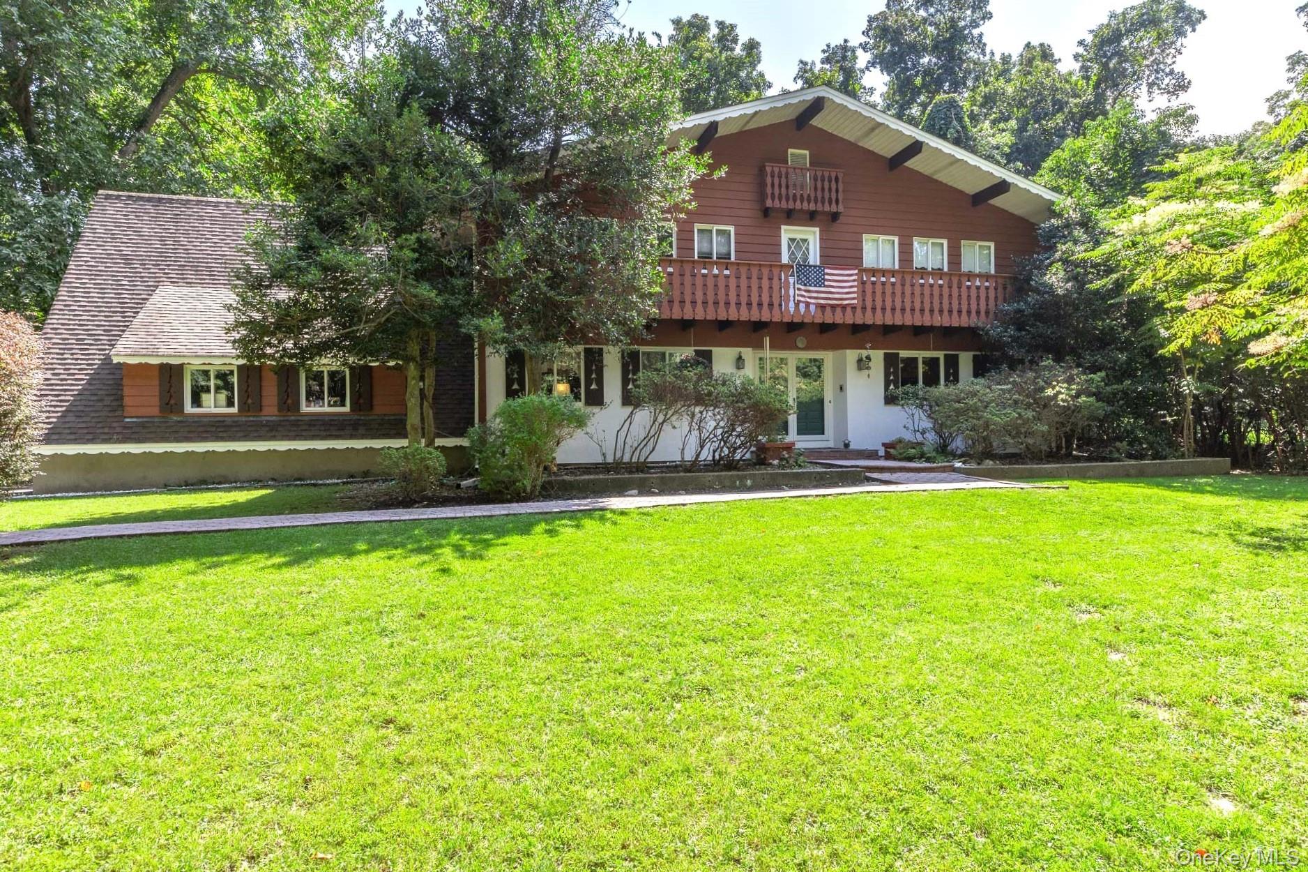 1 Valleywood Court W
