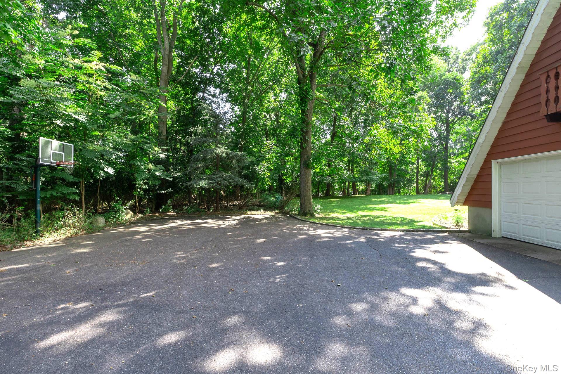 1 Valleywood Court W – For Sale photo 24