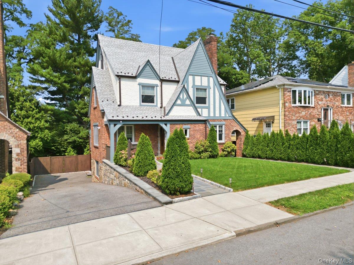 277 Devoe Avenue – For Sale photo 2