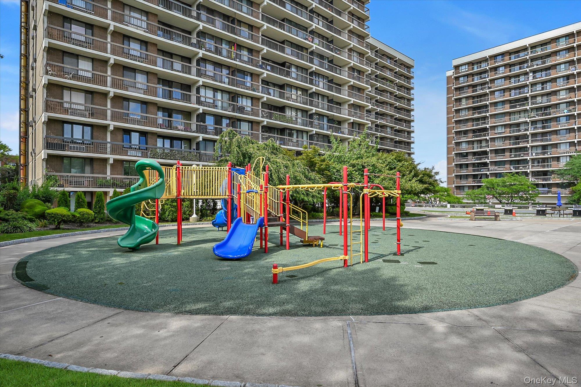 150-38 Union Turnpike, Unit 6F photo 22