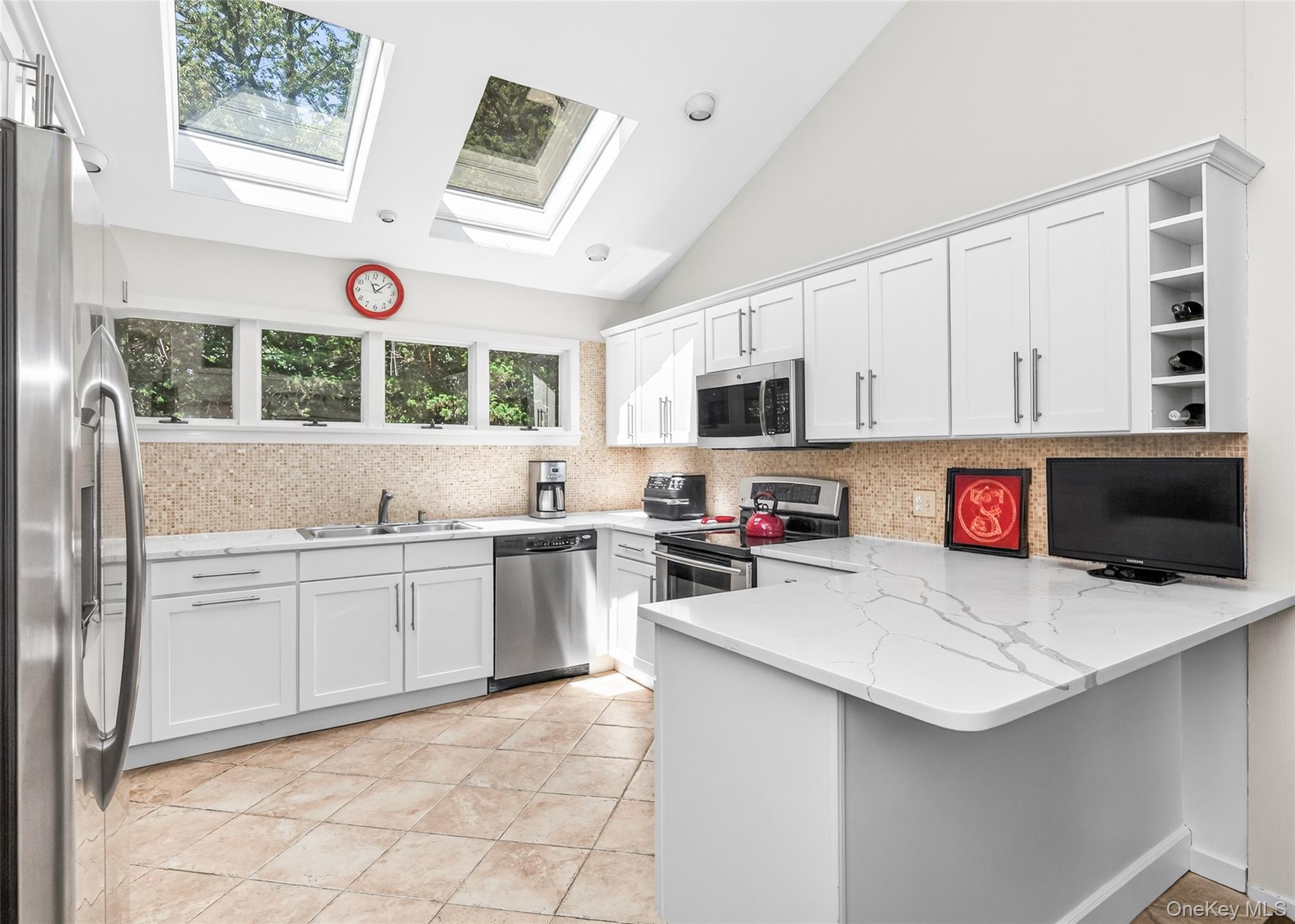 14 Rose Hill Road – For Rent photo 15