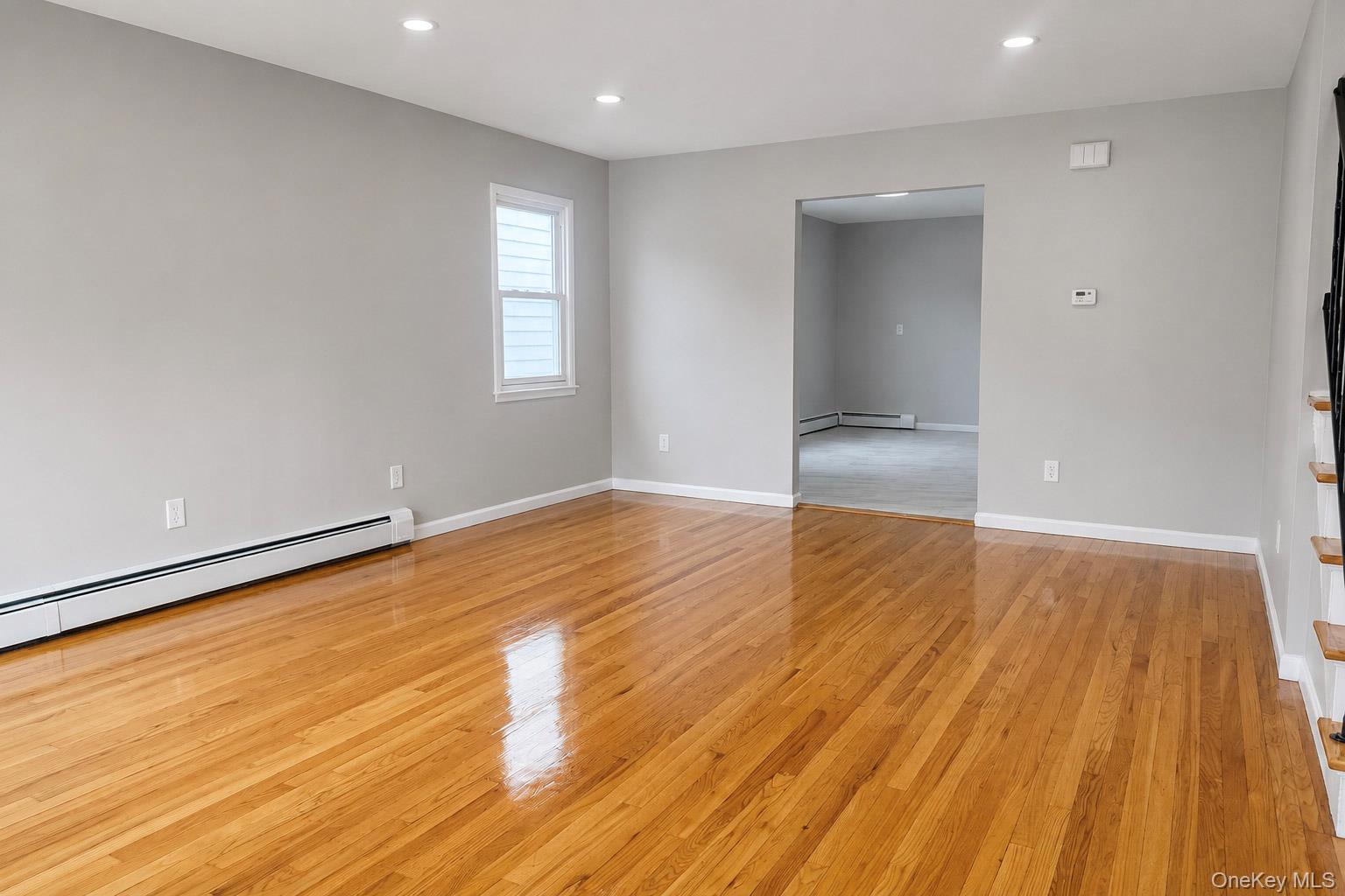 54 Farquhar Avenue, Unit 1 photo 5