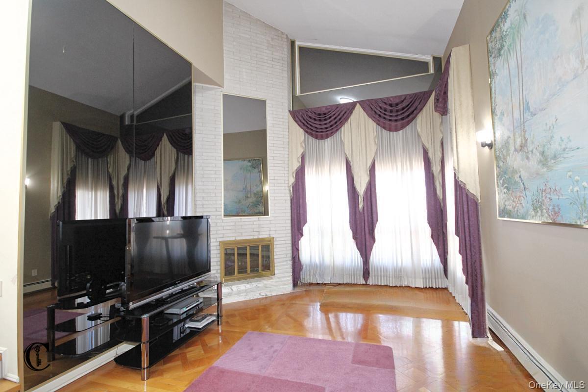 2026 E 74 Street – For Sale photo 22