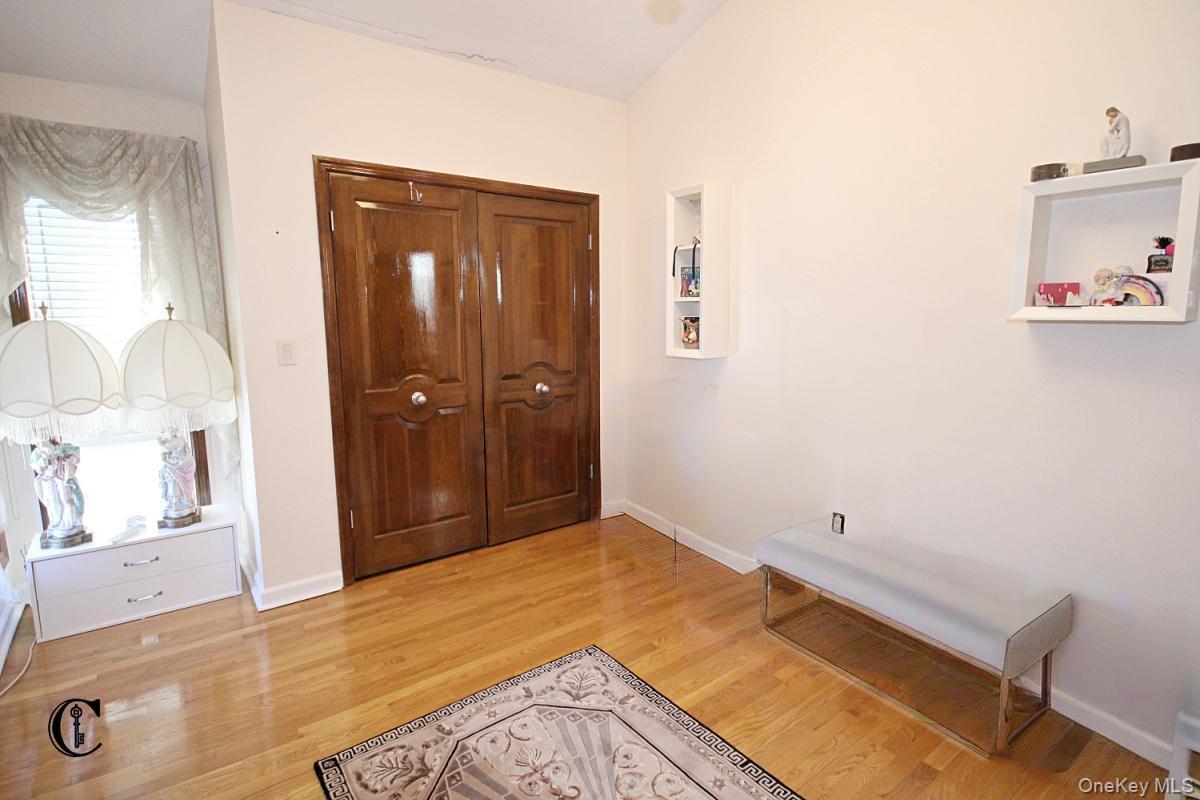 2026 E 74 Street – For Sale photo 32