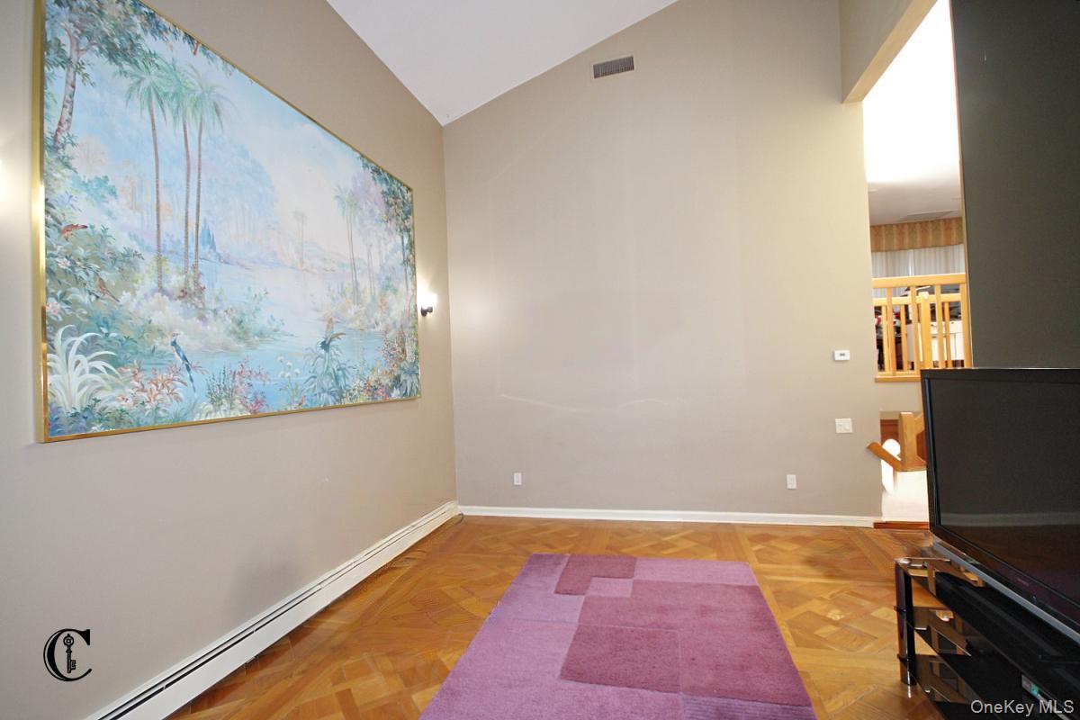 2026 E 74 Street – For Sale photo 24