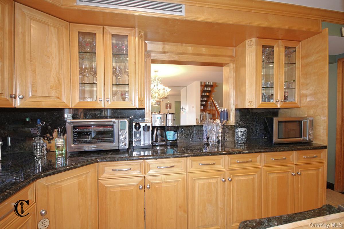 2026 E 74 Street – For Sale photo 11