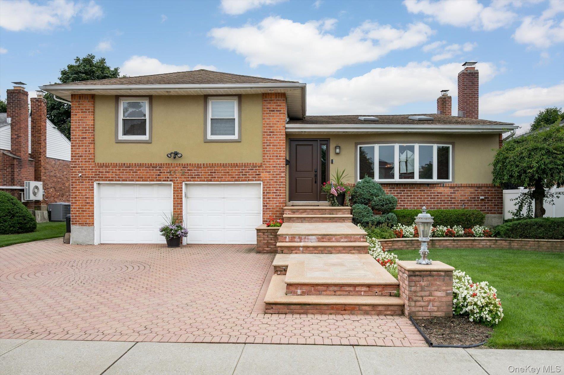 1118 Howard Drive – For Sale