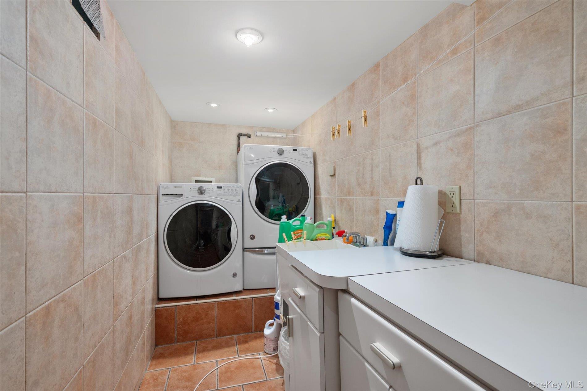 1118 Howard Drive – For Sale photo 14