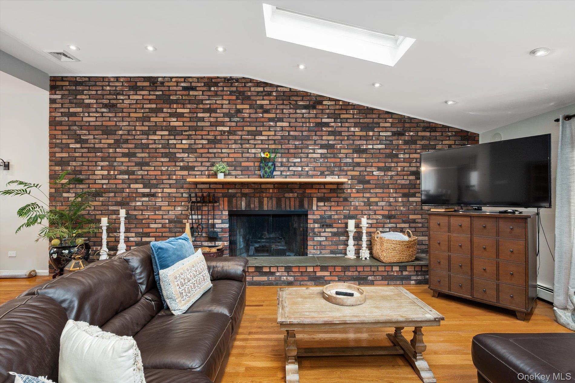 1118 Howard Drive – For Sale photo 4