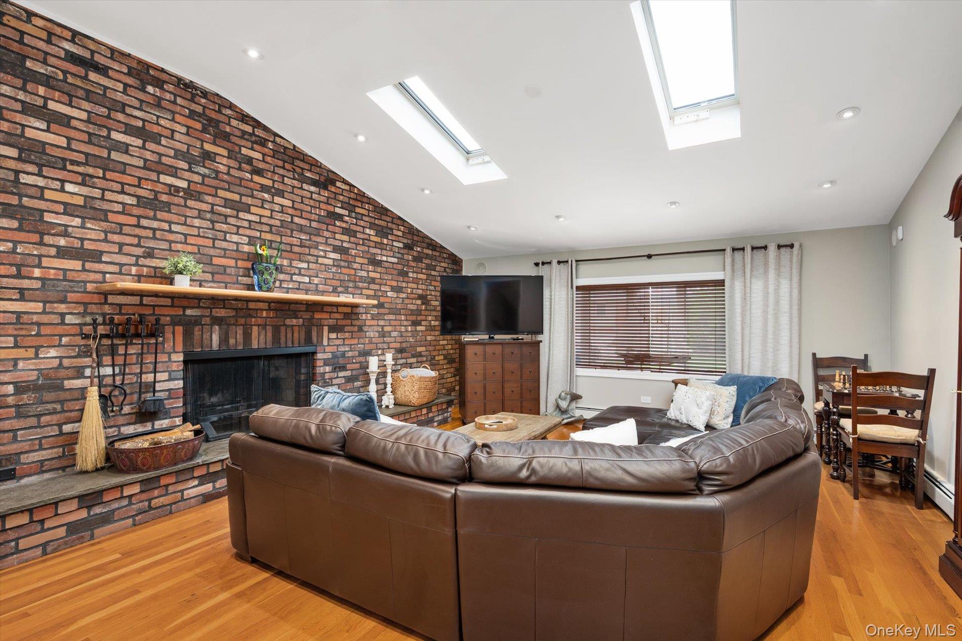 1118 Howard Drive – For Sale photo 3