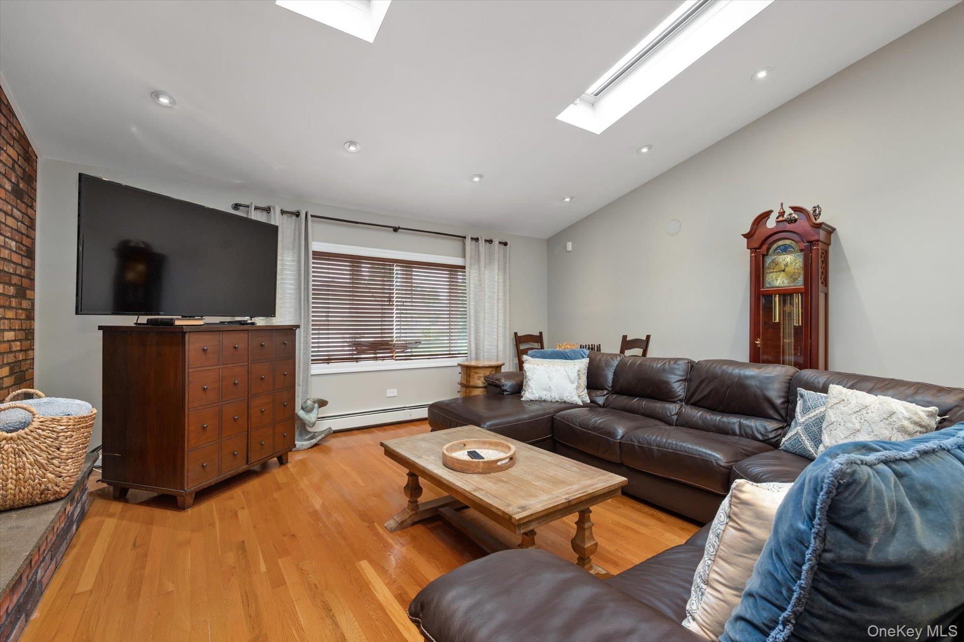 1118 Howard Drive – For Sale photo 5