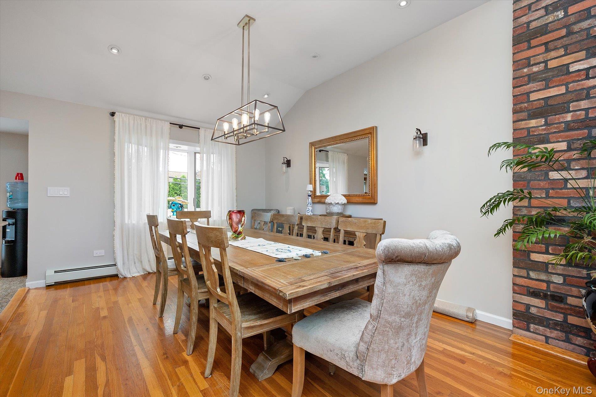 1118 Howard Drive – For Sale photo 7