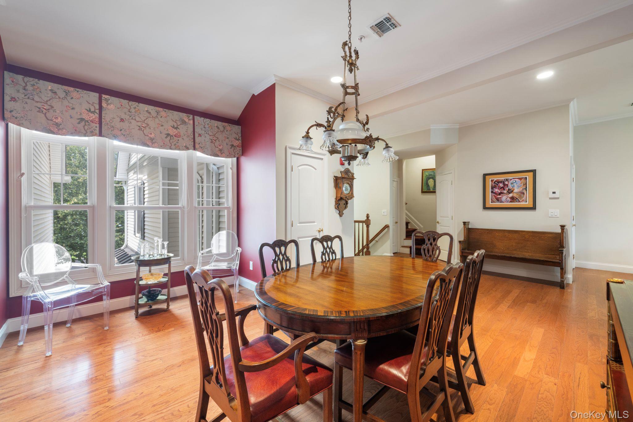 469 Pacing Way – For Sale photo 4