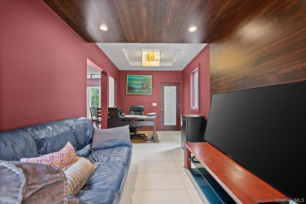 97 Pine Hollow Road – For Rent photo 10