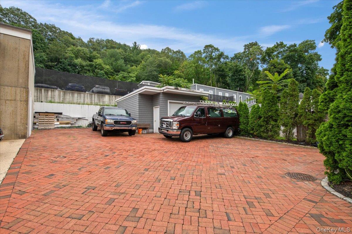 97 Pine Hollow Road – For Rent photo 21