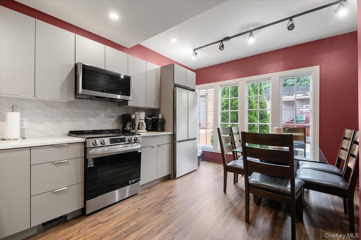 97 Pine Hollow Road – For Rent photo 6