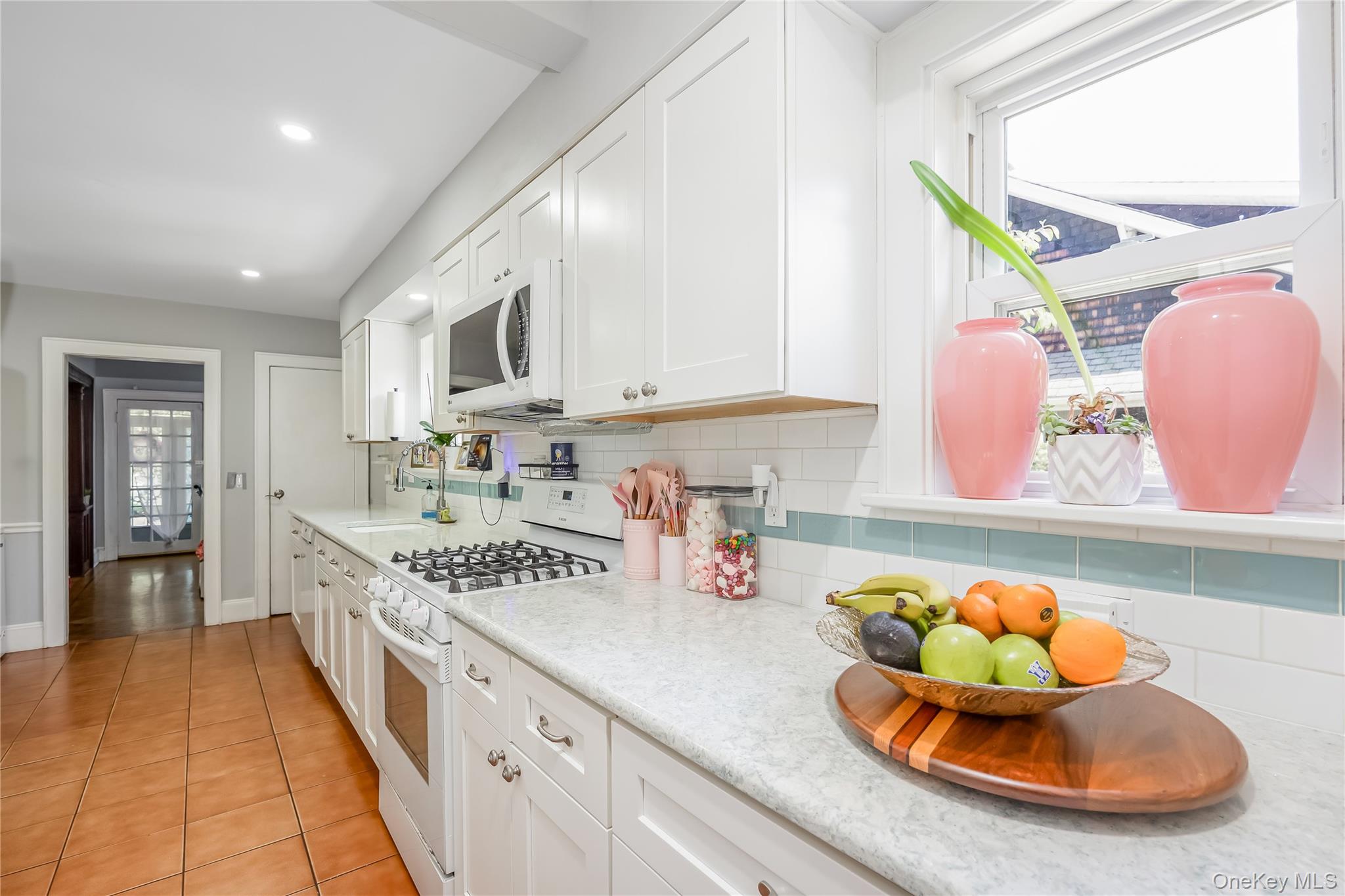 958 Thomas Avenue – For Sale photo 16