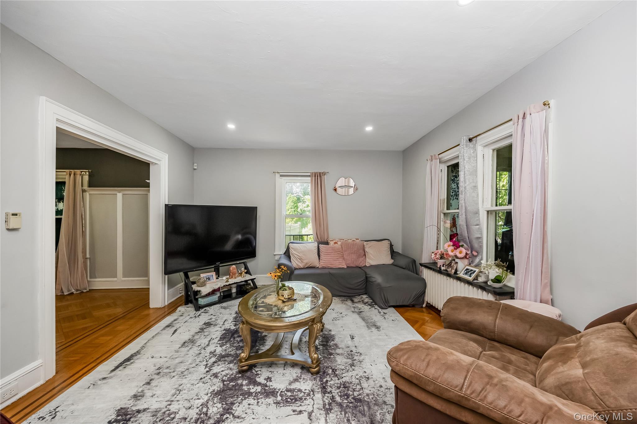 958 Thomas Avenue – For Sale photo 9