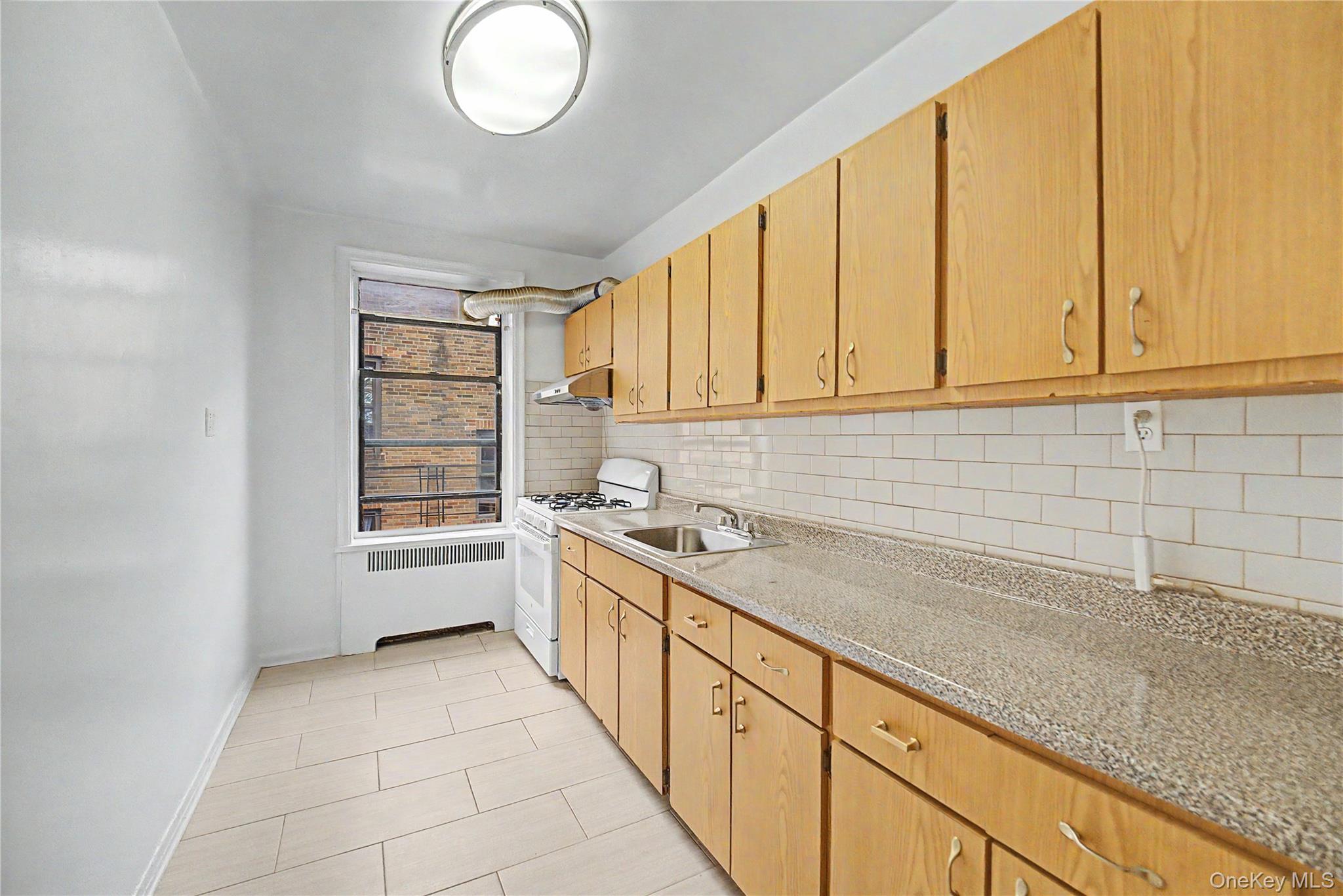14416 35th Avenue, Unit 6A photo 4