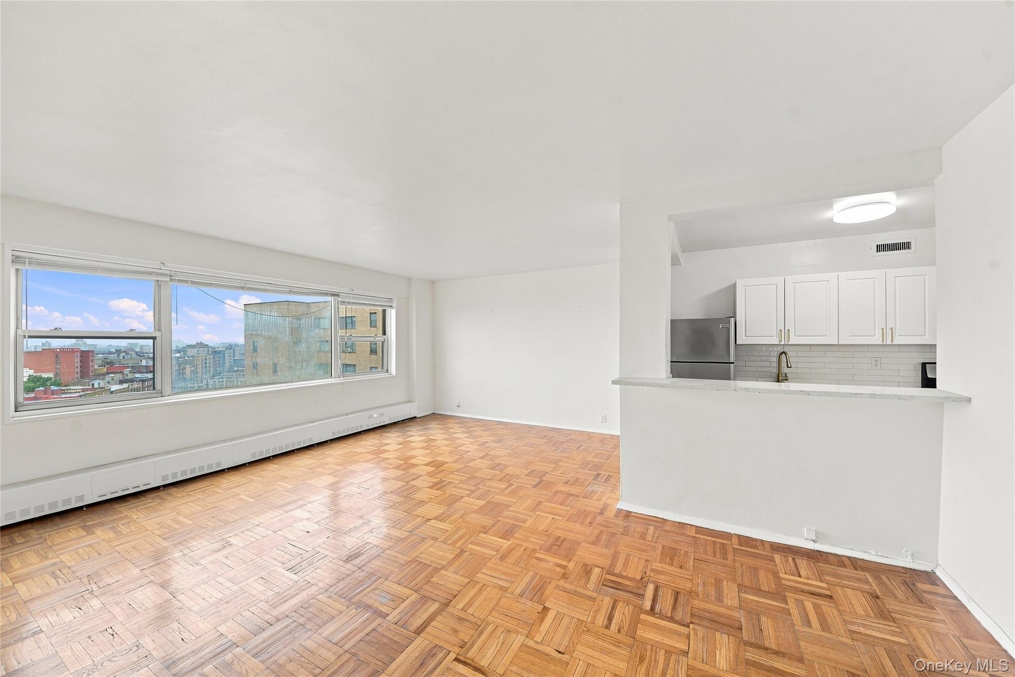 8 Fordham Hill Oval, Unit 16D photo 2