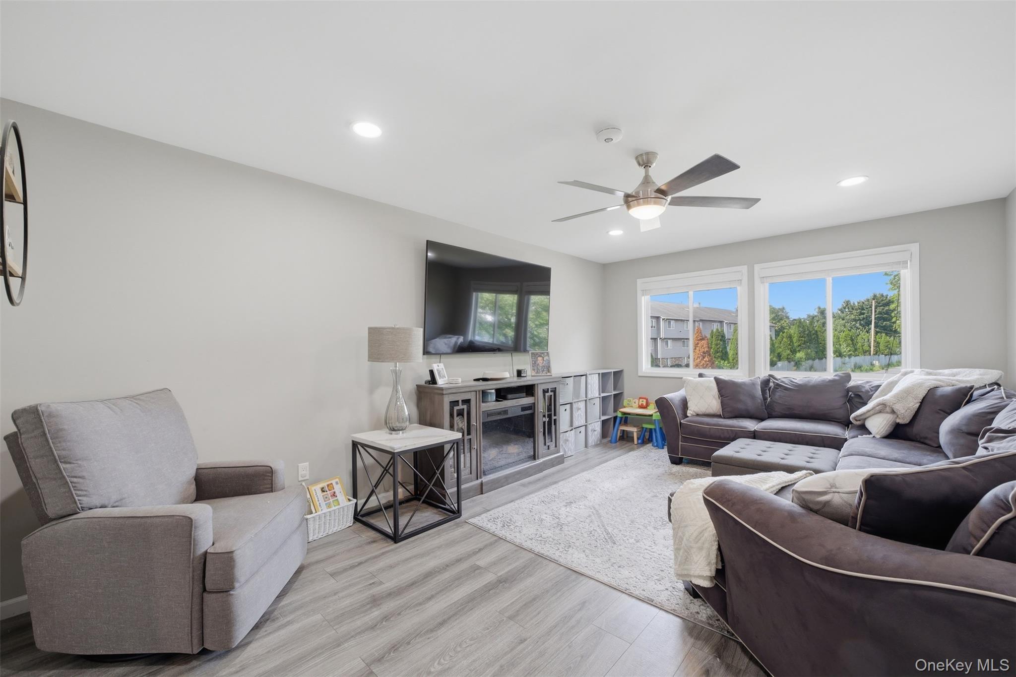 25 College Avenue, Unit 707 photo 6