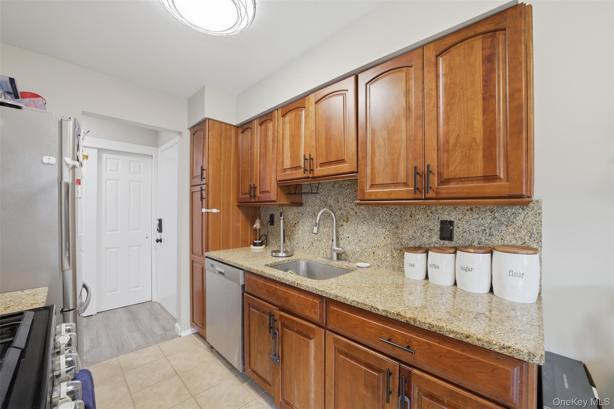 25 College Avenue, Unit 707 photo 12