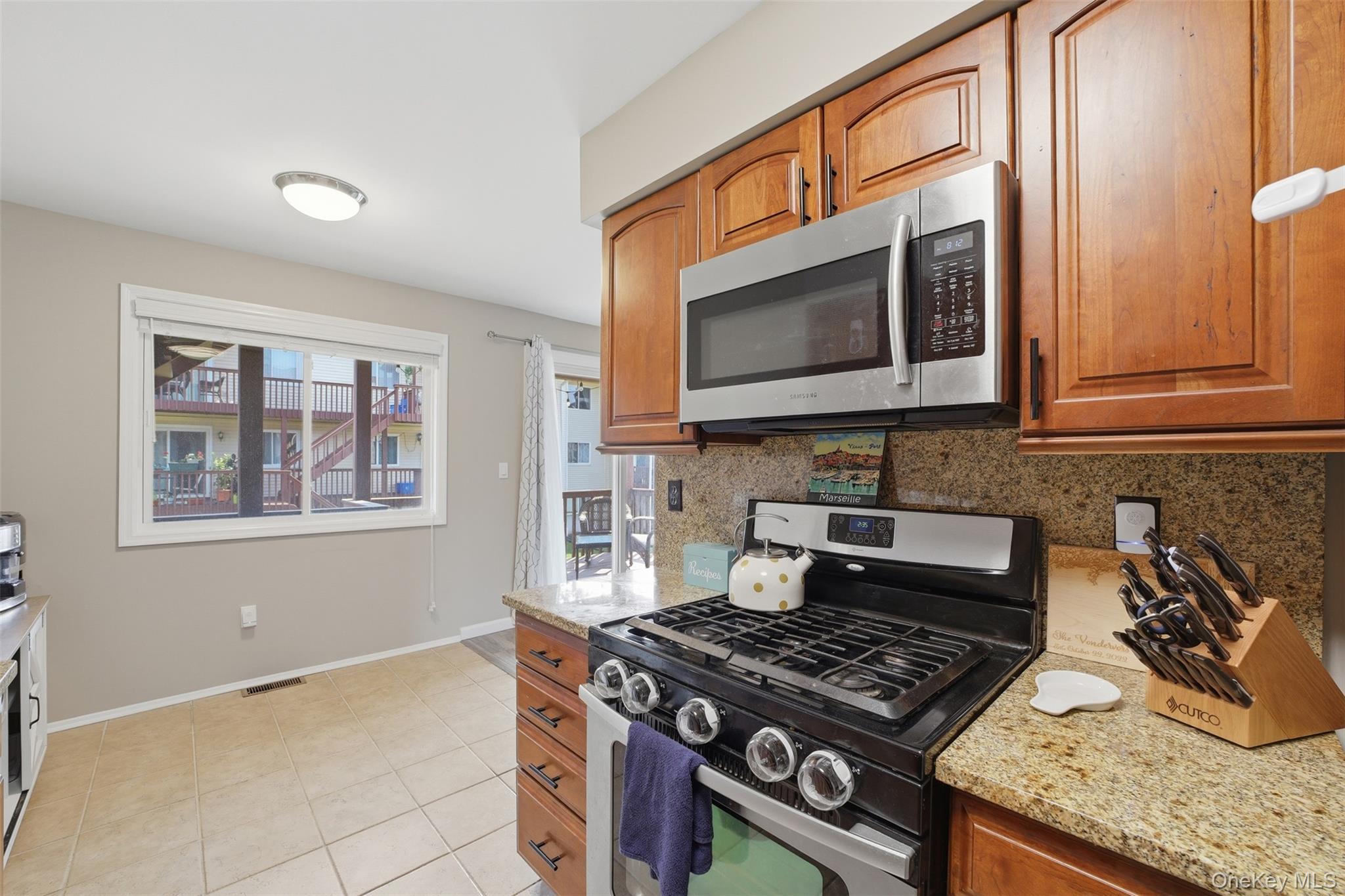 25 College Avenue, Unit 707 photo 13