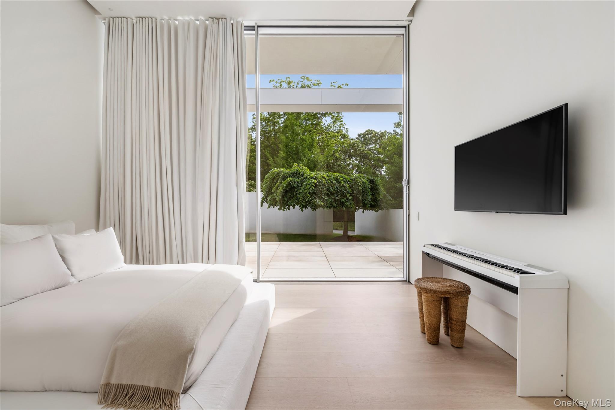 20 & 22 Hedges Banks Drive – For Rent photo 20