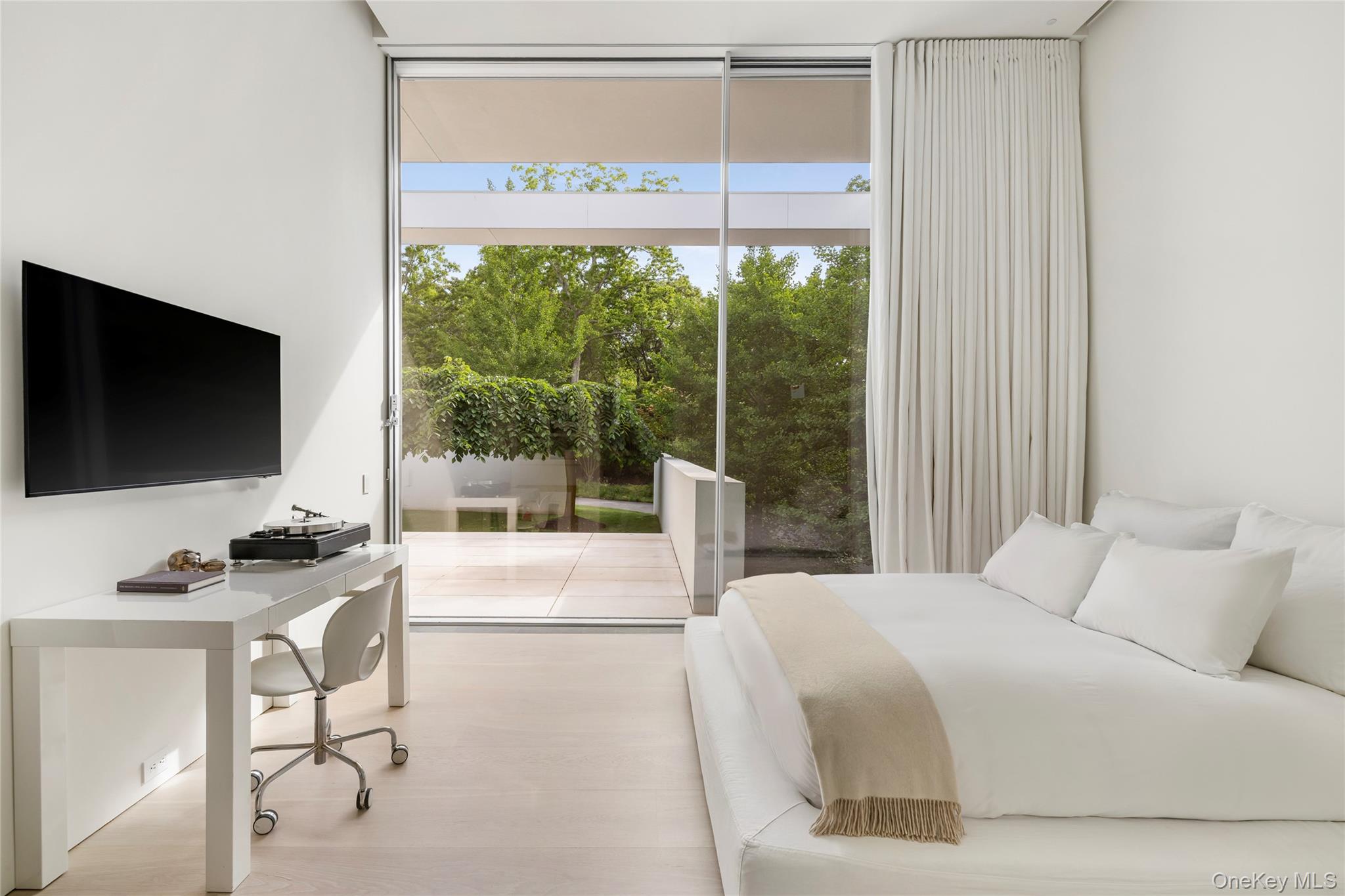 20 & 22 Hedges Banks Drive – For Rent photo 21